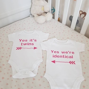 Twin Kleding, Twinning, Twin Baby Gift, Twin Vests, Twin Baby Gift Set, Babykleding voor Tweelingen, Kleding voor Pasgeboren Tweelingen, Identieke Tweelingen,