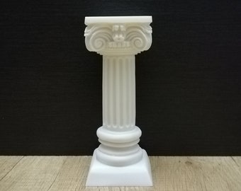 アラバスターイオニア式柱彫刻：手作りギリシャ建築（8.86インチ