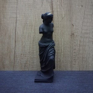 Venus de Milo  - Aphrodite Goddess of Beauty Alabaster Handmade-Handpainted Sculpture 6.49in - 16.5cm Free Shipping - Free Tracking Number