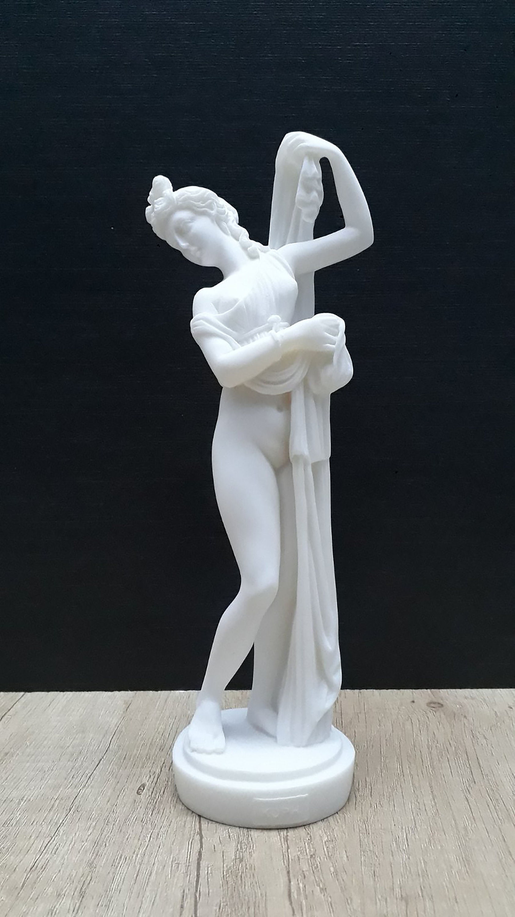 Callipygian Venus 24 H - Orlandi Statuary - Online Wholesale