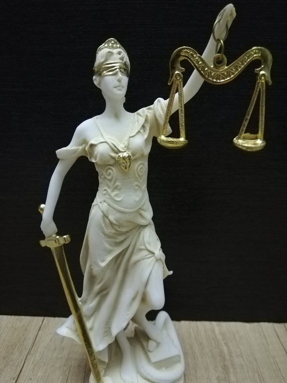 手作りアラバスター製テミス像：ギリシャの正義の女神彫刻 - Etsy 日本