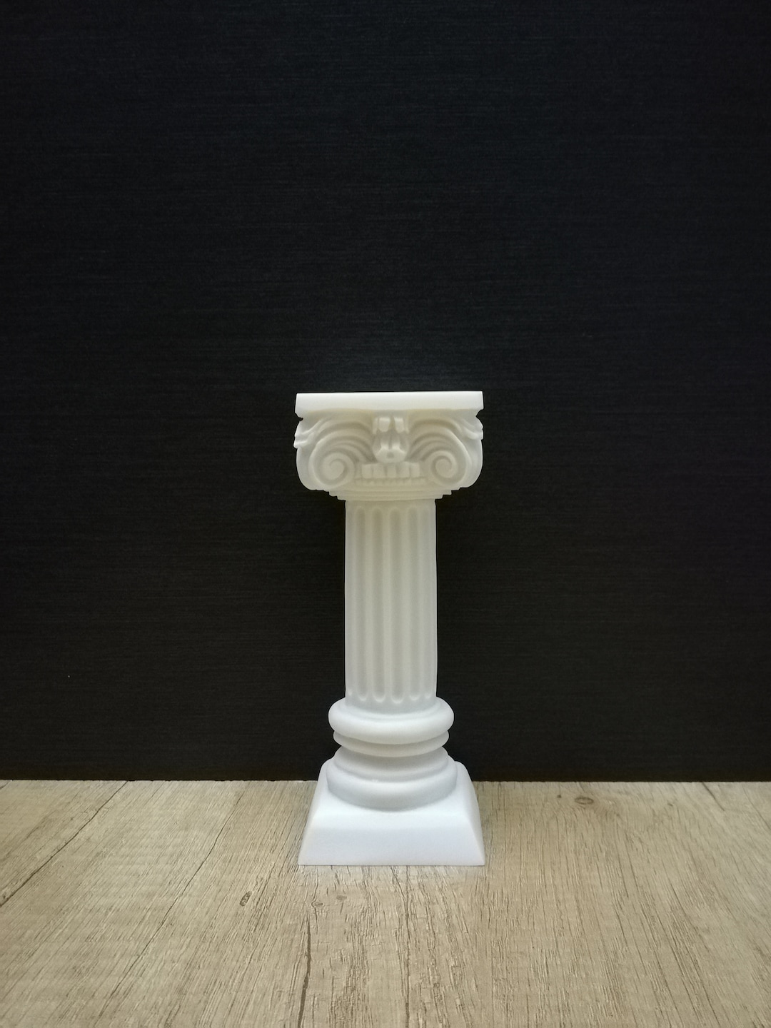 Statue Colonne Ionique Grecque - Chapiteau Et Base - Sculpture Architecture Antique
