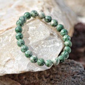 Green Sodalite Bracelet: 8mm Gemstone Healing Crystal