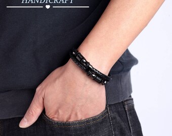 Men's woven bracelet made of titanium steel and leather，Stainless steel black magnet buckle