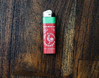 Accendino a forma di bottiglia Sriracha / Accendino a forma di candela Hot Girl / Regalo estetico piccante