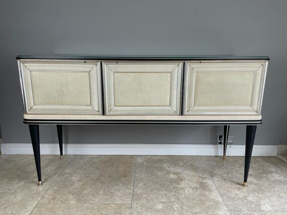 Umberto Mascgani Credenza / Side Board Umberto Mascgani Credenza / Side Board