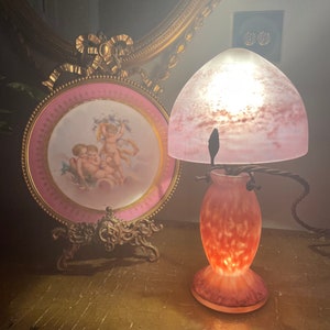 Very Rare 1920s Art Deco French Pink Mushroom Lamp by Daun for Lorraine / Light /Art