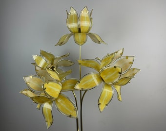 SOLD ****Mid century modern Hollywood Regency yellow glass lotus lamp