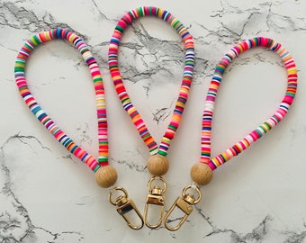 Heishi Keychain Bracelet, Rainbow Keychain, Beaded Keychain, Wristlet Keychain, Mothers Day gift for women, for mom, for wife, for teacher
