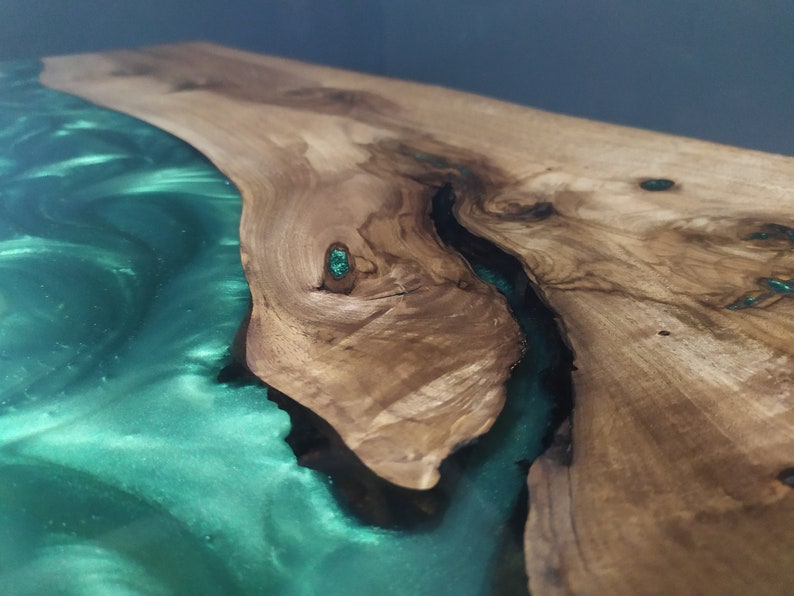 Epoxy Dining Table Epoxy Table, Wood Epoxy Dining Room Table, Live Edge Epoxy Resin Table Top, Wood and Epoxy River Table, Emerald Green Epoxy resin and walnut wood dining room table with metal legs, custom epoxy dining table, epoxy kitchen table