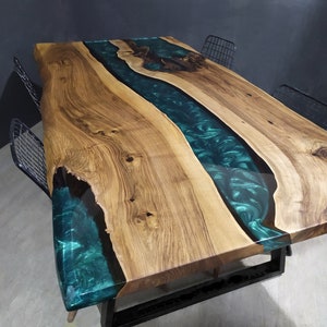 Epoxy Dining Table Epoxy Table, Wood Epoxy Dining Room Table, Live Edge Epoxy Resin Table Top, Wood and Epoxy River Table, Emerald Green Epoxy resin and walnut wood dining room table with metal legs, custom epoxy dining table, epoxy kitchen table