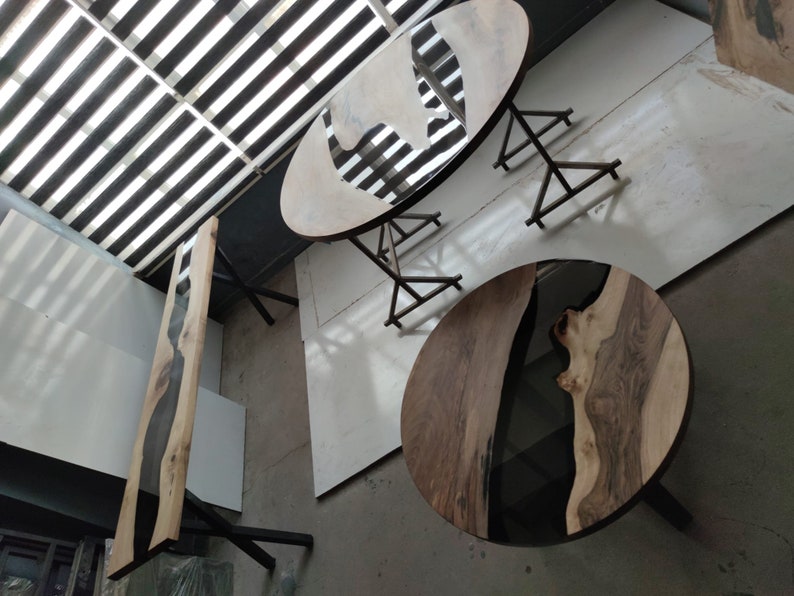 Round Epoxy Table, Round Coffee Table, Round Live Edge Coffee Table, Round Wood Table With Resin, Round Epoxy Table, Round Epoxy Table Top image 9