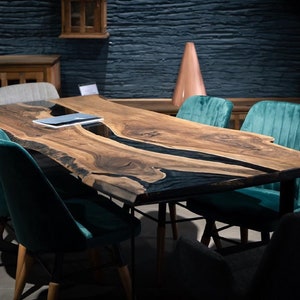 Mesa de resina epoxi, mesa de comedor a medida, mesa de comedor, mesa con borde natural, mesa de cocina de resina epoxi, mesa de comedor de resina epoxi a medida imagen 2