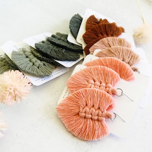 Macrame Leaf Earrings, Macrame Earrings, Macrame Feather Earrings, Boho Macrame Jewelry