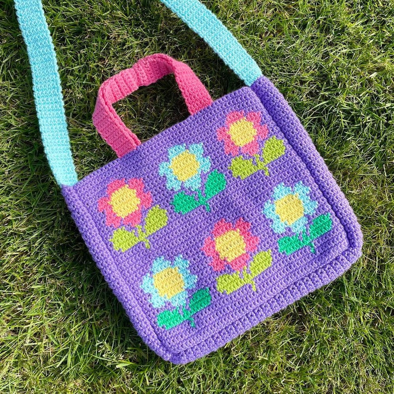 PDF blooming bag crochet pattern image 3