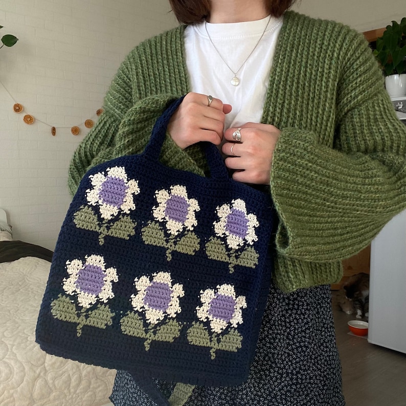 PDF blooming bag crochet pattern image 2