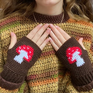 PDF Mushroom hand warmers crochet pattern