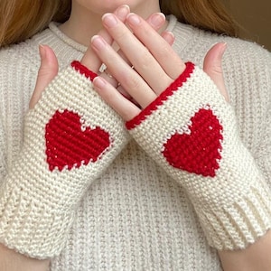 PDF Heart warmers fingerless gloves crochet pattern