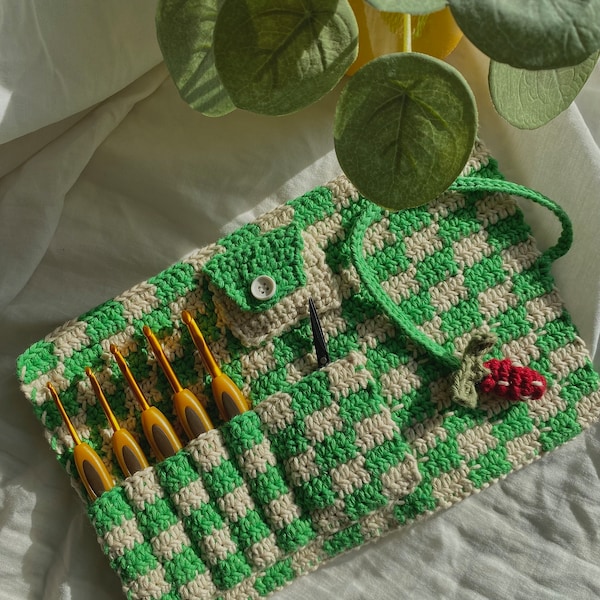 PDF Picnic hook case crochet pattern