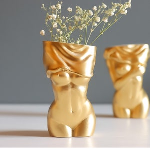 VASO CORPO FEMMINILE / Vaso decorativo in cemento / Vaso corpo di dea timida / Decorazione nordica / Vaso scultura / Vaso fioriera / Statua di donna / Scultura