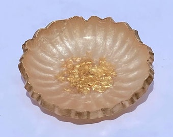 Beige and Gold Trinket Dish, Elegant Earring Dish, Geode Trinket Dish, Trinket Bowl, Geode Decor