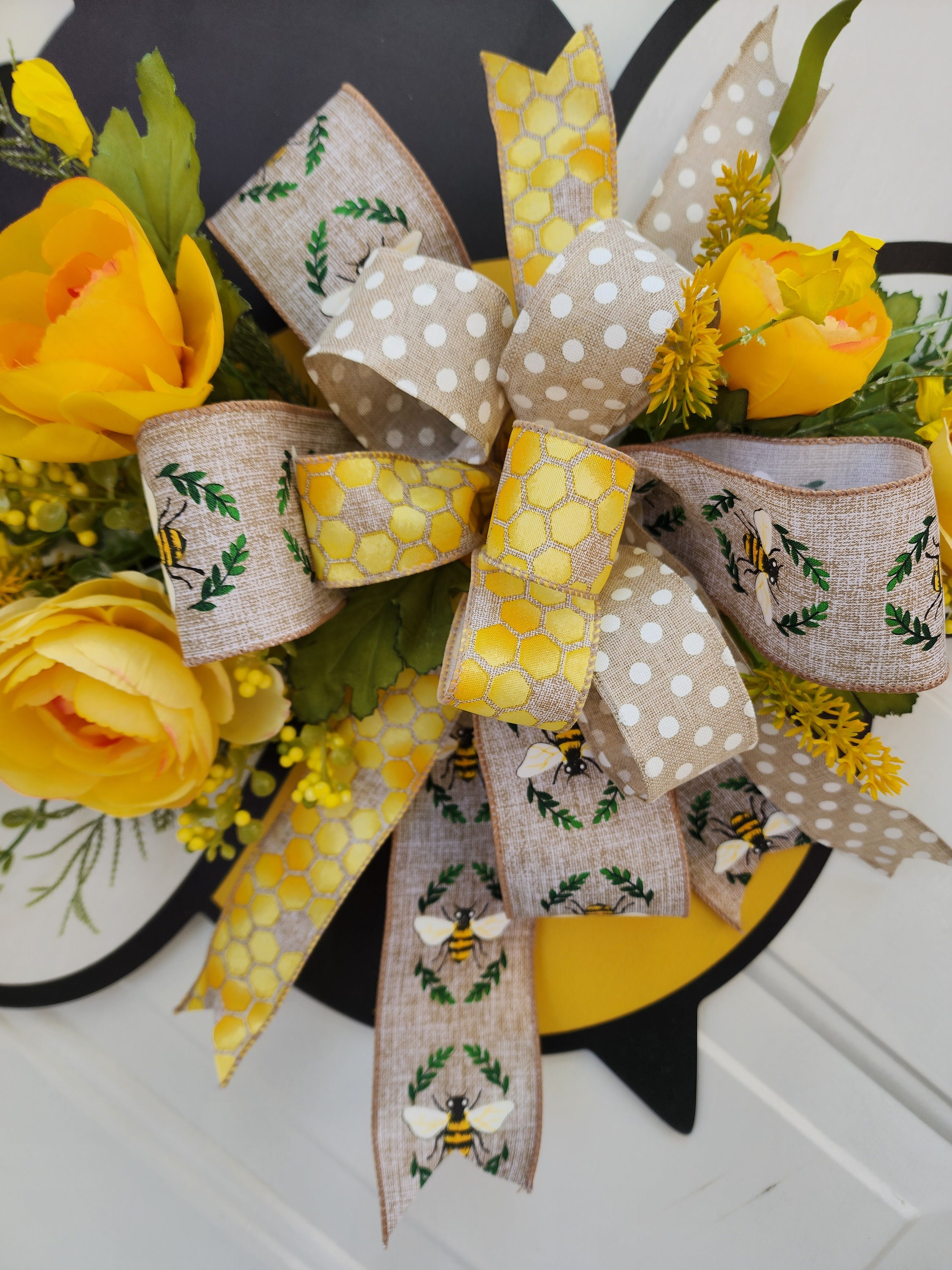 Front Door Hanger Decor Bee Door Hanger Bee Wreath for Front Door Door