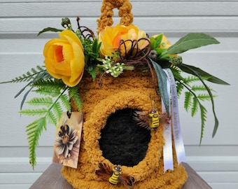 Handmade Beehive Floral Display: Cottagecore Spring Decor