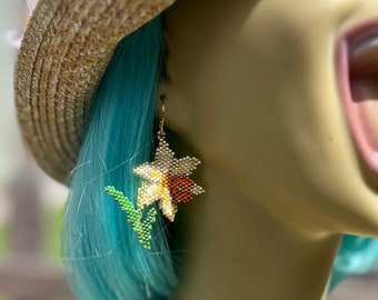 Handcrafted Daffodil Beaded Earrings - Miyuki Delica Size 11 Beads