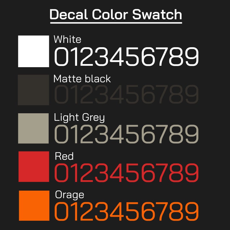 Peut inclure: Un nuancier de couleurs pour autocollants sur fond noir avec le titre Decal Color Swatch. Il pr&eacute;sente cinq carr&eacute;s de couleur : blanc, noir mat, gris clair, rouge et orange, chacun associ&eacute; &agrave; la s&eacute;quence num&eacute;rique correspondante 0123456789.