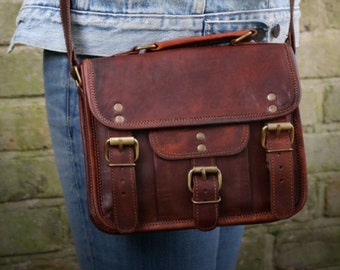 PAX LEATHER SATCHEL, vintage look traditional design