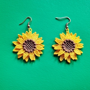 FSL Earrings. Machine Embroidery Floral Earrings. Sunflower Embroidtry. 2 Designs. FSL Design.