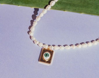 Gold Rectangle Eye Charm Freshwater Pearl Necklace