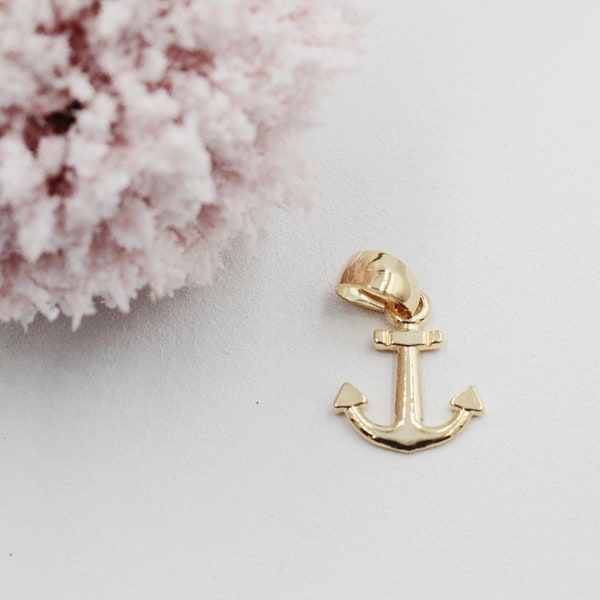 18K Gold Filled Dainty Anchor Pendant