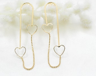 18K Paper Clip Heart Design Earrings.