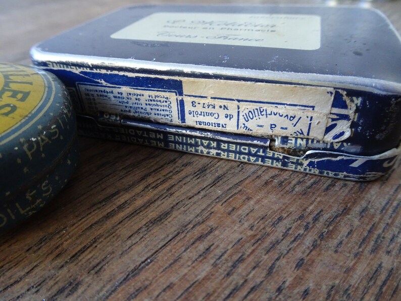 Boîtes anciennes cachets Kalmine et pastilles Vichy-étoiles Vintage tin boxes Boîtes métalliques de collection image 7