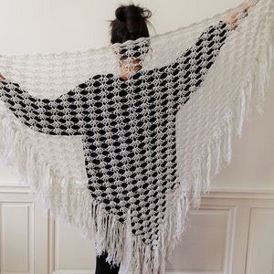 Vintage Handmade Crochet Shawl - White/Silver Shawl with Fringe - 1970s Shawl - Vintage Shawl