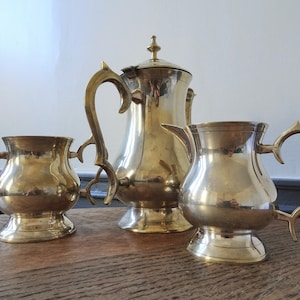 Old coffee service in gold metal - Vintage coffee service - Coffee service 1950