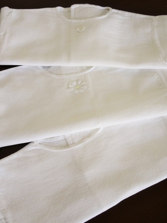 Baby bras and vintage diapers - Baby underwear - French Vintage blouse 30's/50's - Old triangular diapers View 2