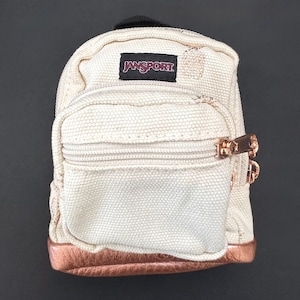 jansport backpack wallet Men Core Zip and the front utility pocket with organizer plus a zippered front stash pocket make it easy to grab pens Jansport Right Pouch MINI Backpack