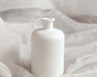 Olivia Vase (Medium) | Bottle Neck Vase