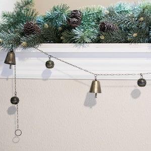 Antique Gold Finish Bell Garland, Brass Bell Chain Garland, Scandinavian Garland, Mini Bell Christmas Garland, European Farmhouse Decor