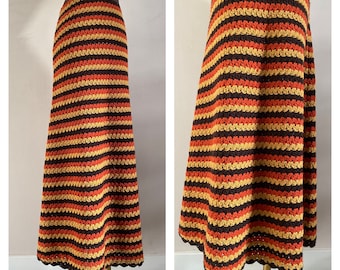 Vintage 70s crochet skirt size s/m - 1970s wool knitted robe