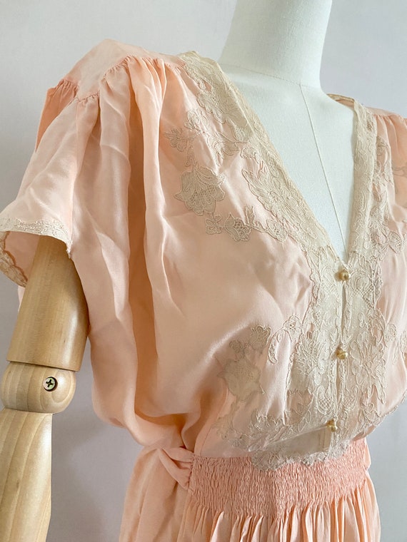 Vintage 1940s pink silk nightgown - 40s pastel la… - image 6