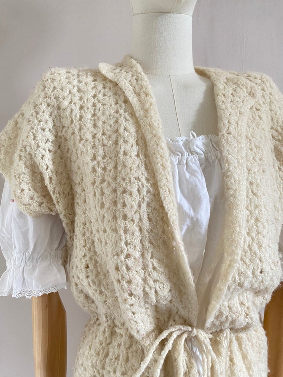 Vintage 70s cream white crochet waistcoat - 1970s… - image 3