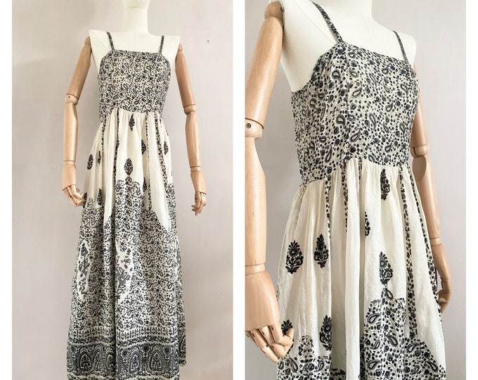 1980s Indian Cotton Rose Pattern Skirt | XS/S