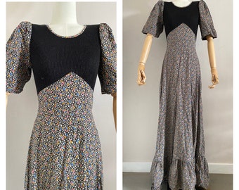 Vintage 70s floral cotton prairie dress size S - 1970s black flower power boho maxi robe