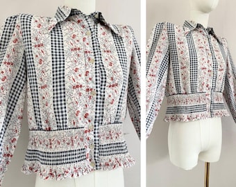 Blusa vintage de los años 70 con patchwork fruncido, talla S: top corto con estampado floral
