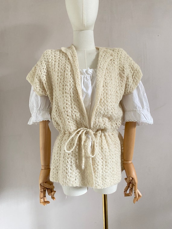Vintage 70s cream white crochet waistcoat - 1970s… - image 2
