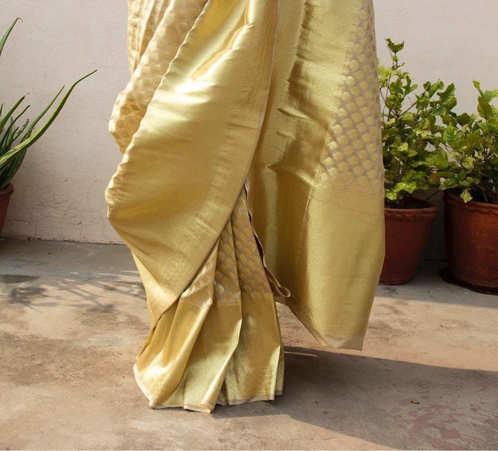 Exclusive Soft Litchi Silk Saree With Beautiful Rich Pallu And | Etsy