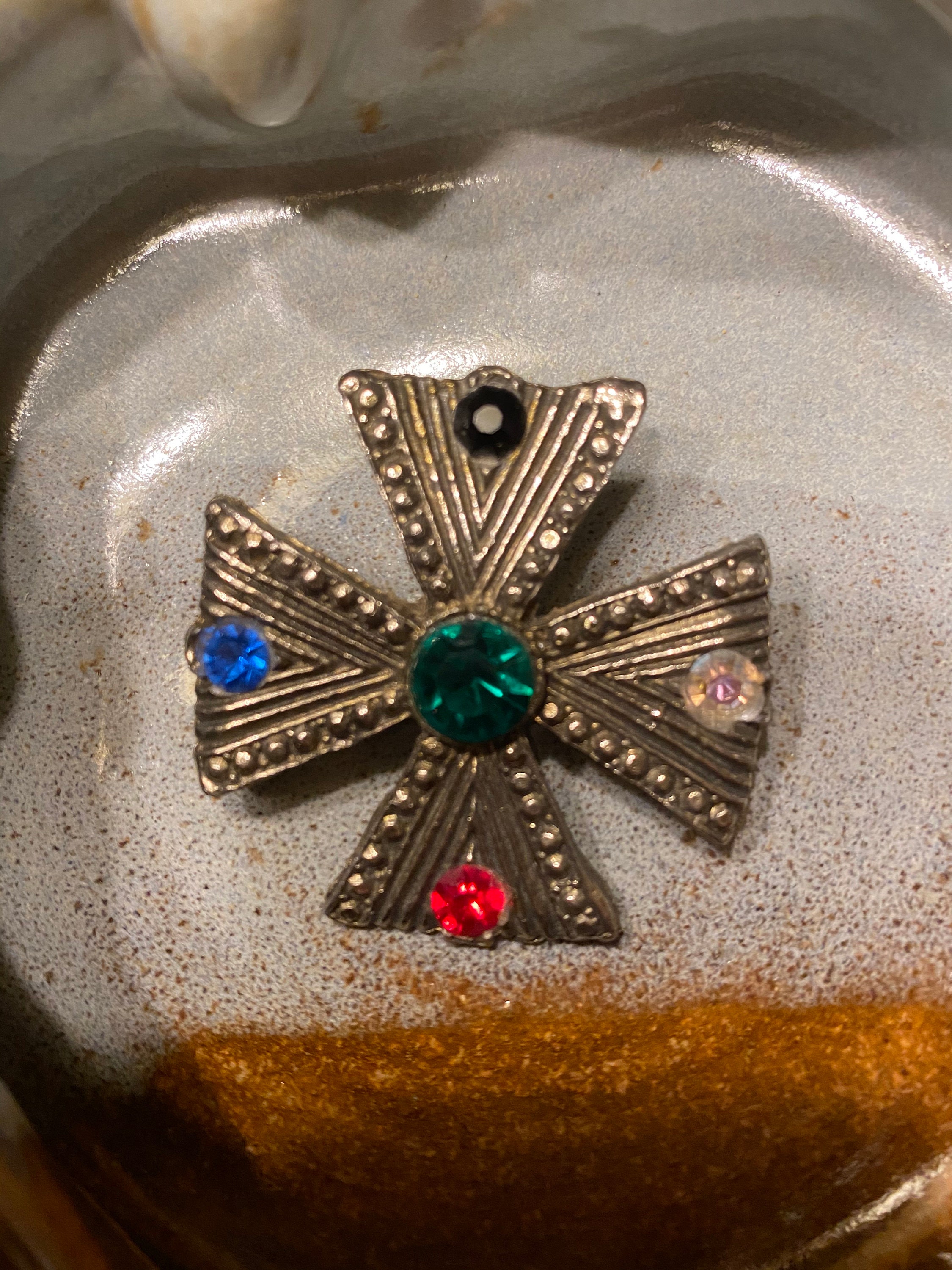 Broche Vintage Montana - Occasion, Parfait état, Bijou Fantaisie Rétro
